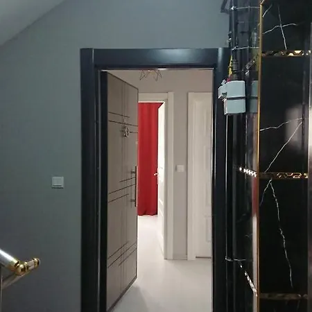 Homes Apartment *